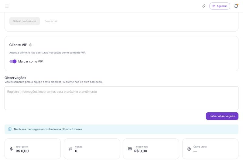 Cadastro de cliente com o bloco Cliente VIP e a lista com o chip VIP.